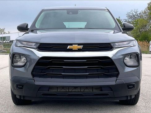 Used 2022 Chevrolet TrailBlazer LS FWD image 3