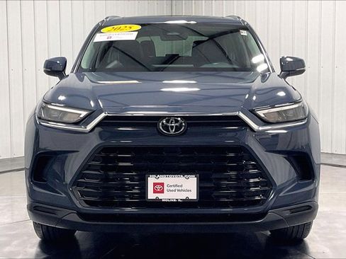 Certified 2025 Toyota Grand Highlander AWD image 2