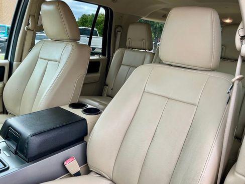 Used 2017 Ford Expedition EL XLT w/ Equipment Group 201A AWD/4WD image 38