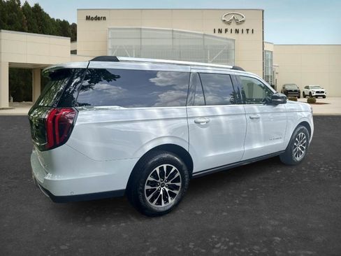 Used 2025 Ford Expedition Max Platinum AWD/4WD image 5