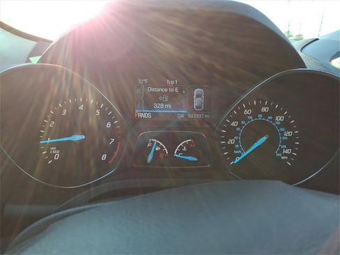 Used 2015 Ford Escape SE w/ Equipment Group 201A image 18