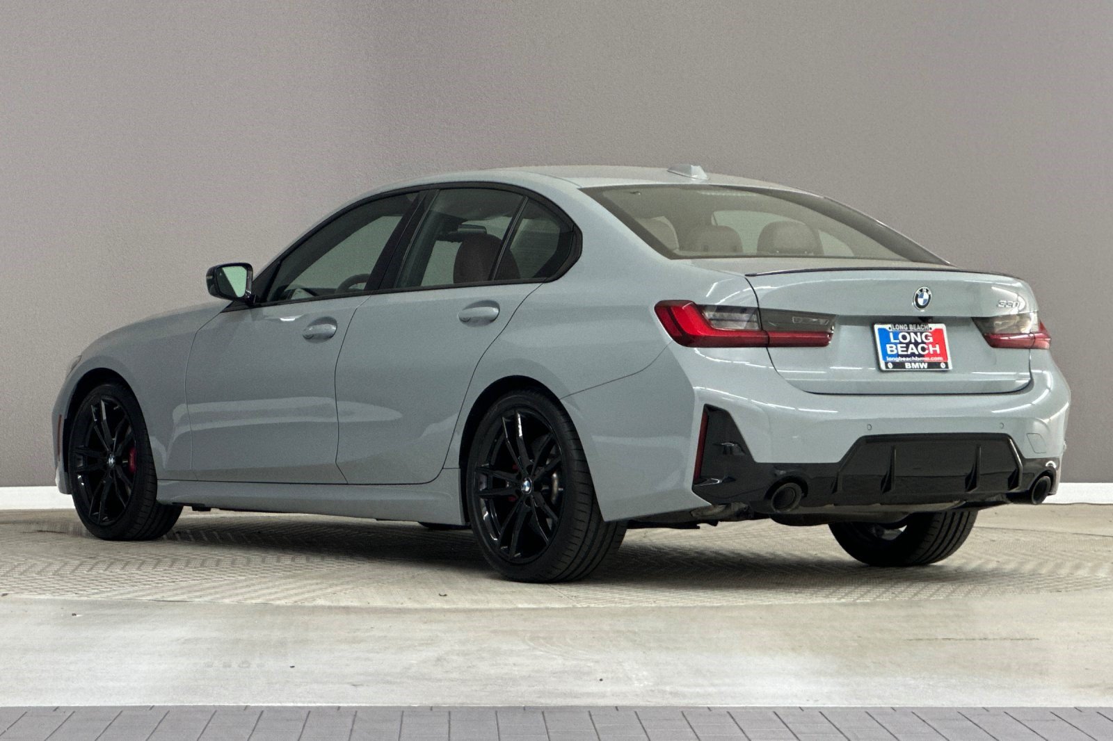 Certified 2024 BMW 330i Sedan w/ M Sport Package RWD image 3