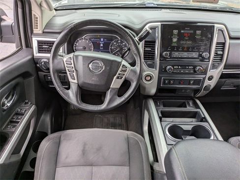Used 2021 Nissan Titan SV w/ SV Convenience Package image 16