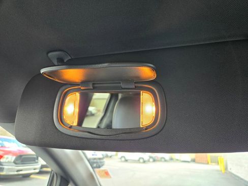 Used 2026 Chrysler Pacifica Select FWD image 21