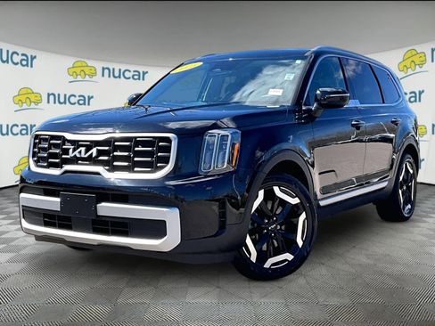 Used 2025 Kia Telluride S image 3
