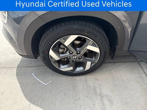 Certified 2023 Hyundai Venue SEL FWD image 32
