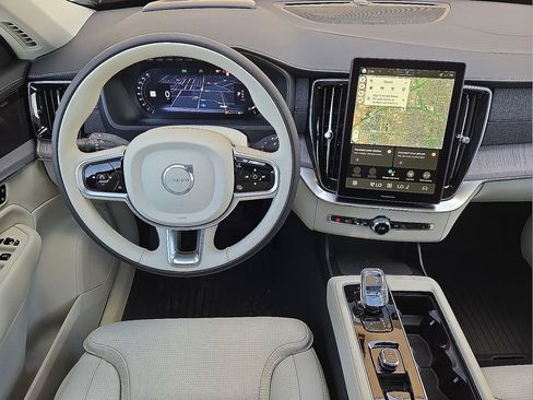 New 2026 Volvo XC90 B6 Ultra w/ Protection Package Premier image 18