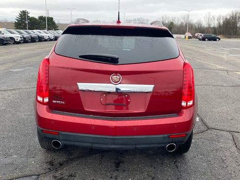 Used 2010 Cadillac SRX Luxury image 4