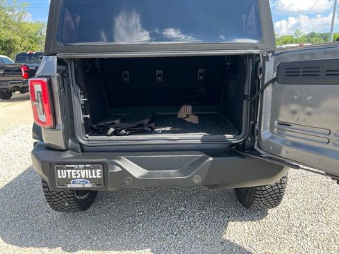 Used 2022 Ford Bronco Wildtrak AWD/4WD image 17