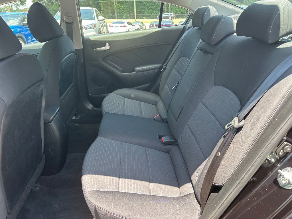 Used 2018 Kia Forte LX w/ LX Popular Package FWD image 12