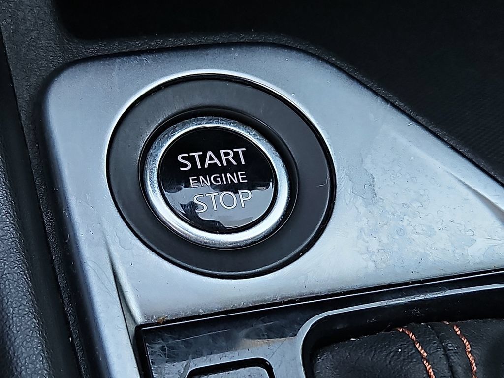 Used 2022 Nissan Sentra SR FWD image 16