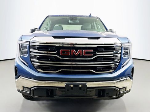 Used 2024 GMC Sierra 1500 SLT AWD/4WD image 2