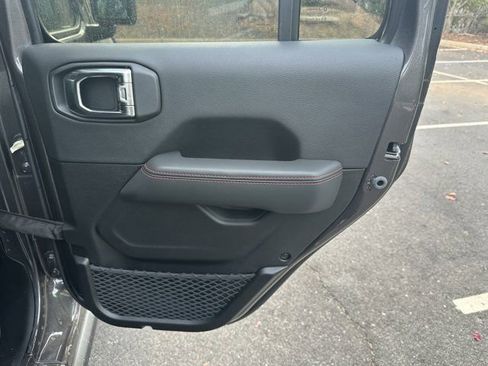 New 2025 Jeep Wrangler Unlimited Rubicon image 16