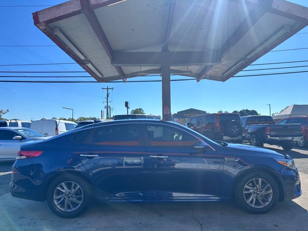 Used 2020 Kia Optima LX FWD image 5