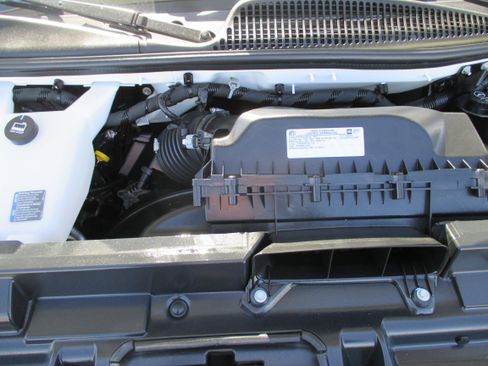 Used 2025 Chevrolet Express 3500 LS RWD image 17