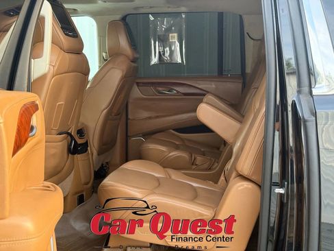 Used 2015 Cadillac Escalade ESV Platinum image 12