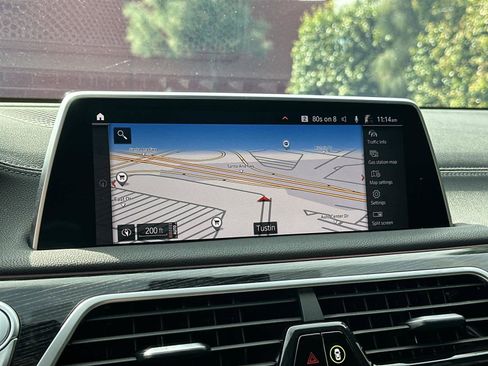 Used 2022 BMW 740i 740i w/ M Sport Package image 17