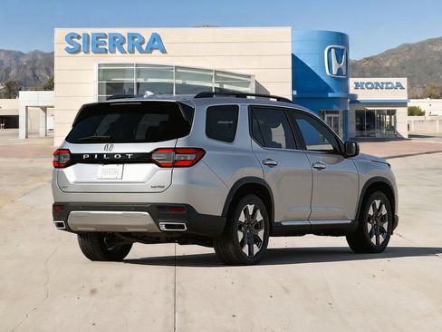 New 2026 Honda Pilot TrailSport image 3