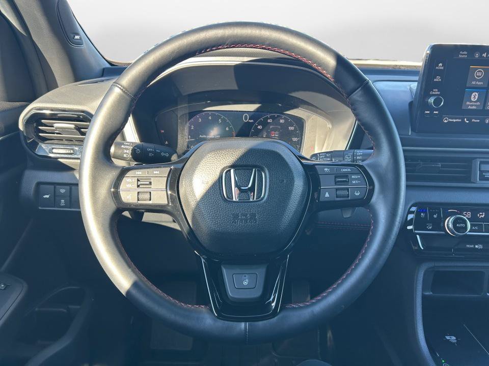 Certified 2025 Honda Pilot Black Edition image 10