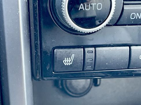 Used 2019 Subaru Ascent Premium image 22