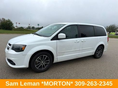 Used 2017 Dodge Grand Caravan GT FWD image 1