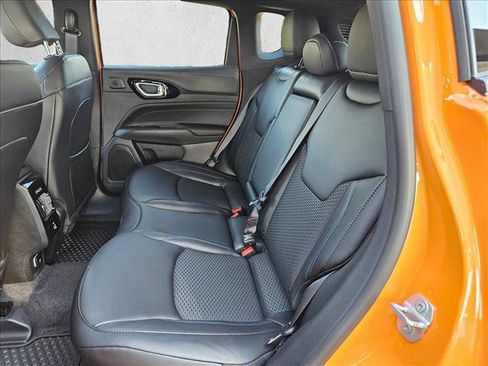 New 2026 Jeep Compass Latitude w/ Sun and Sound Group image 11