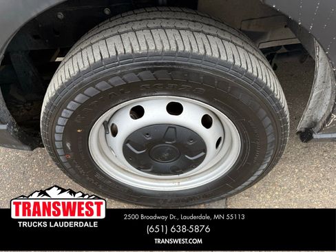 Used 2023 Ford Transit 250 Medium Roof image 18