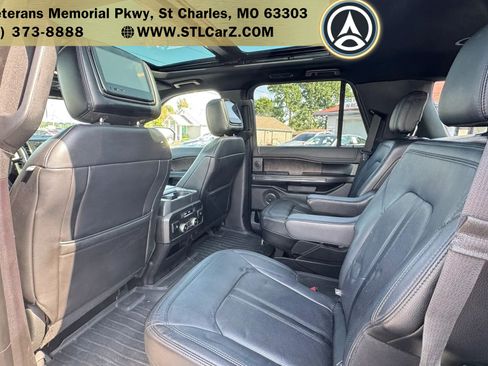 Used 2018 Ford Expedition Limited w/ Equipment Group 302A AWD/4WD image 13