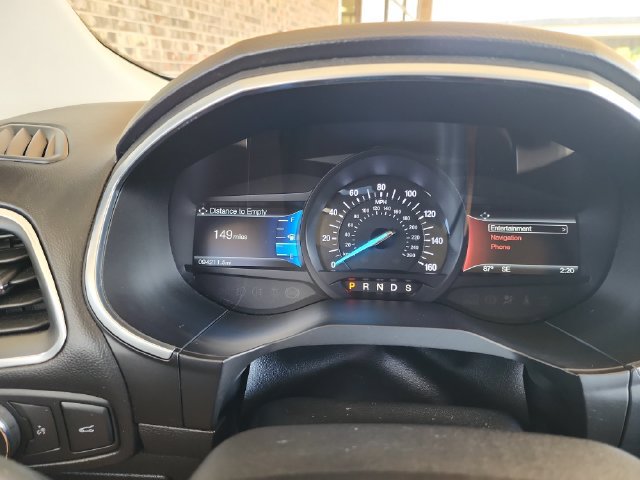 Used 2018 Ford Edge Titanium w/ Equipment Group 301A FWD image 15