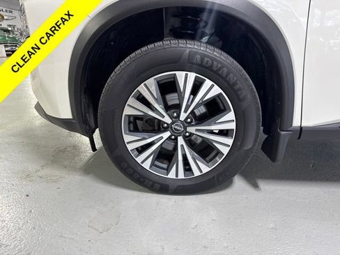 Used 2023 Nissan Rogue SV AWD/4WD image 9