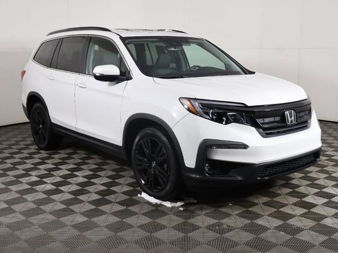 Used 2022 Honda Pilot Special Edition image 2