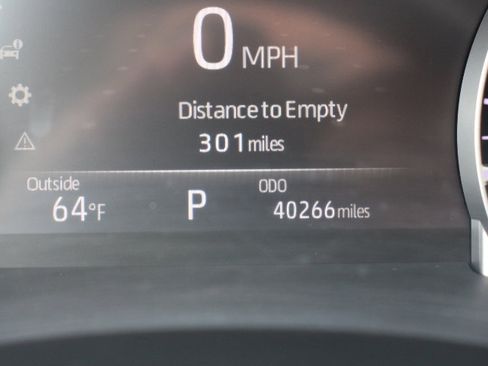 Certified 2024 Toyota Highlander XLE image 33