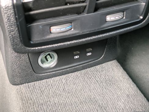 Used 2023 Audi Q3 2.0T Premium Plus w/ Premium Plus Package image 16