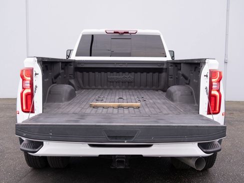 Used 2023 Chevrolet Silverado 3500 High Country image 27