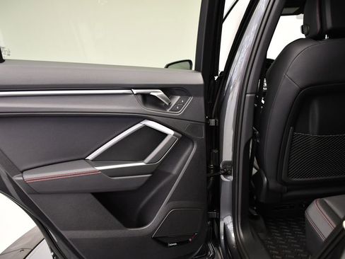 Used 2025 Audi Q3 2.0T Premium Plus w/ Premium Plus Package image 41