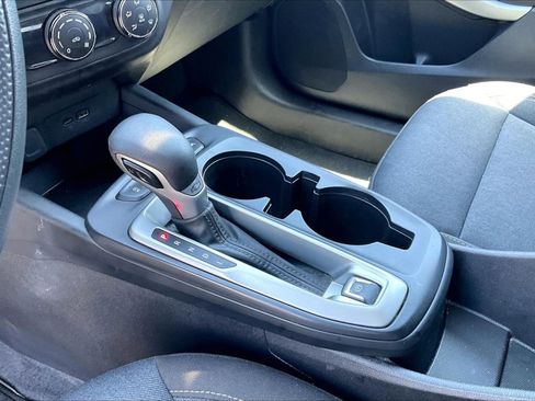 Used 2025 Chevrolet Trax LS FWD image 15