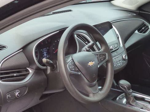 Used 2023 Chevrolet Malibu LT w/ Driver Confidence Package FWD image 10
