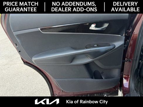 Used 2020 Kia Sorento FWD V6 image 16