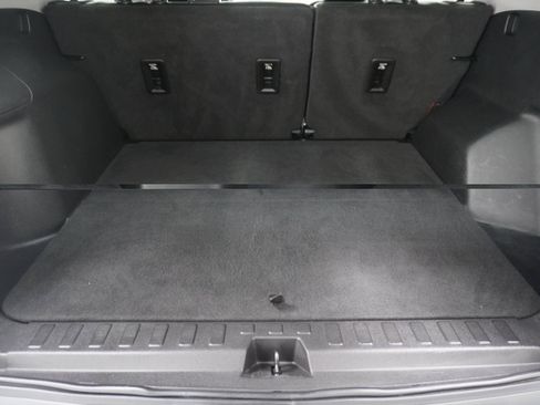 Used 2018 GMC Terrain SLT w/ Preferred Package FWD image 23