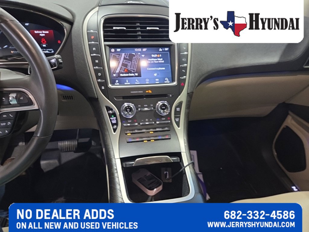 Used 2020 Lincoln Nautilus Reserve FWD image 12