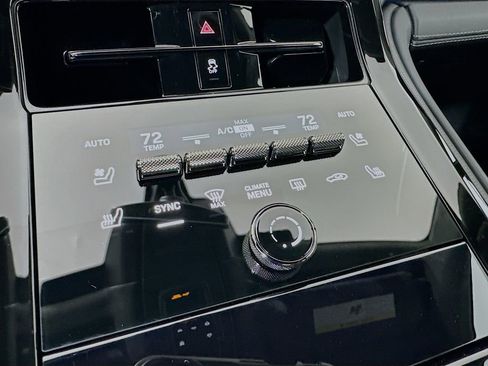 New 2026 Porsche Panamera Turbo image 23