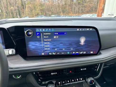 New 2026 Chevrolet Suburban Premier image 26