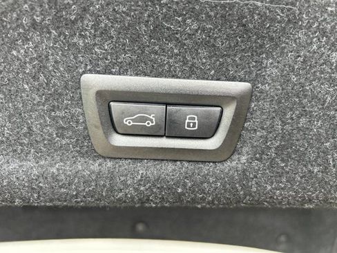 Certified 2026 BMW 330i xDrive Sedan AWD/4WD image 21
