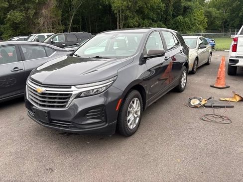 Certified 2022 Chevrolet Equinox LS AWD/4WD image 1