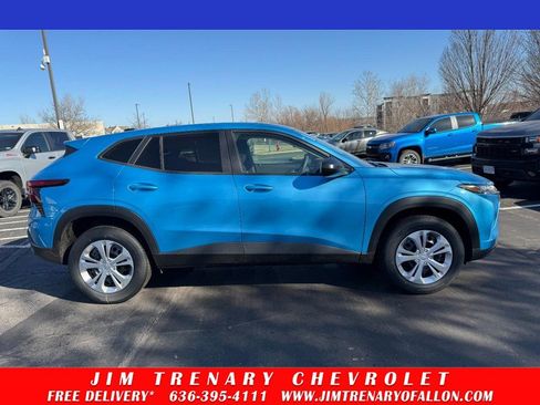New 2026 Chevrolet Trax LS w/ Driver Confidence Package image 27