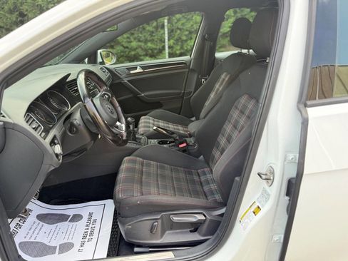 Used 2017 Volkswagen GTI S image 21