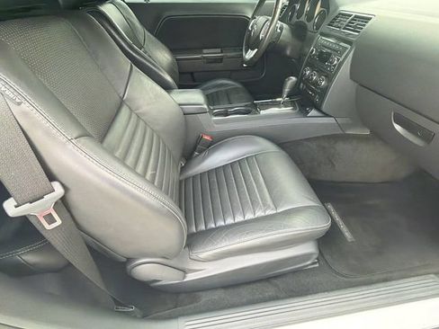Used 2013 Dodge Challenger SXT Plus RWD image 13