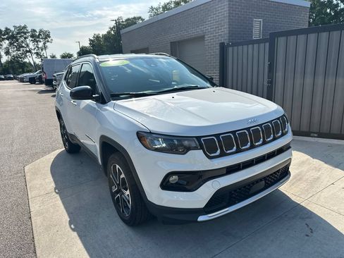 Certified 2022 Jeep Compass Limited AWD/4WD image 4