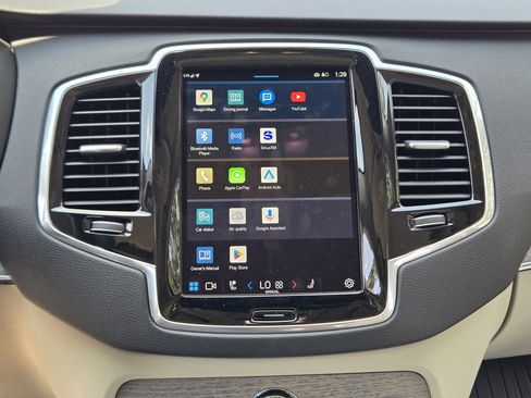 Certified 2025 Volvo XC90 T8 Plus w/ Protection Package Premier image 20