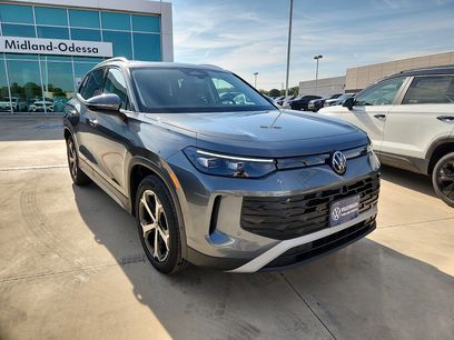 New 2026 Volkswagen Tiguan SE